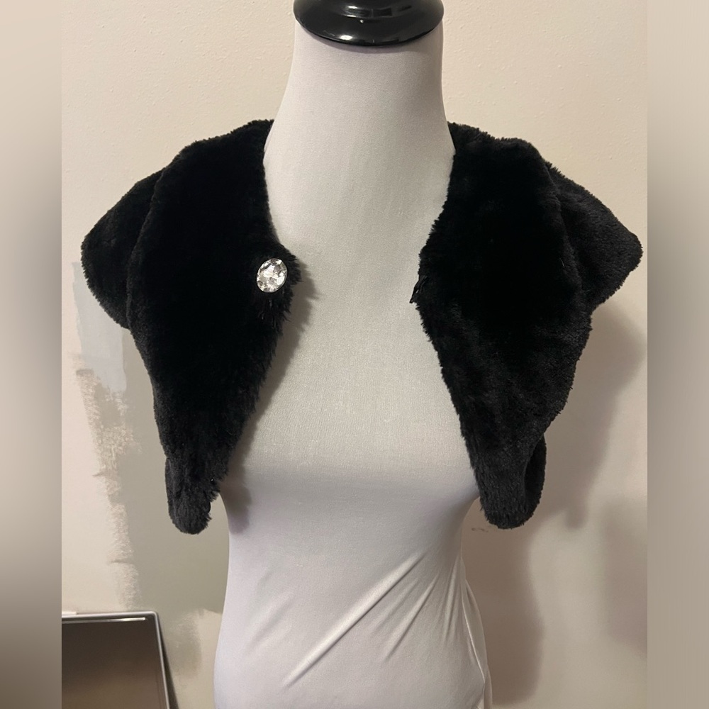 Sweet Heart Rose Bolero Cardigan